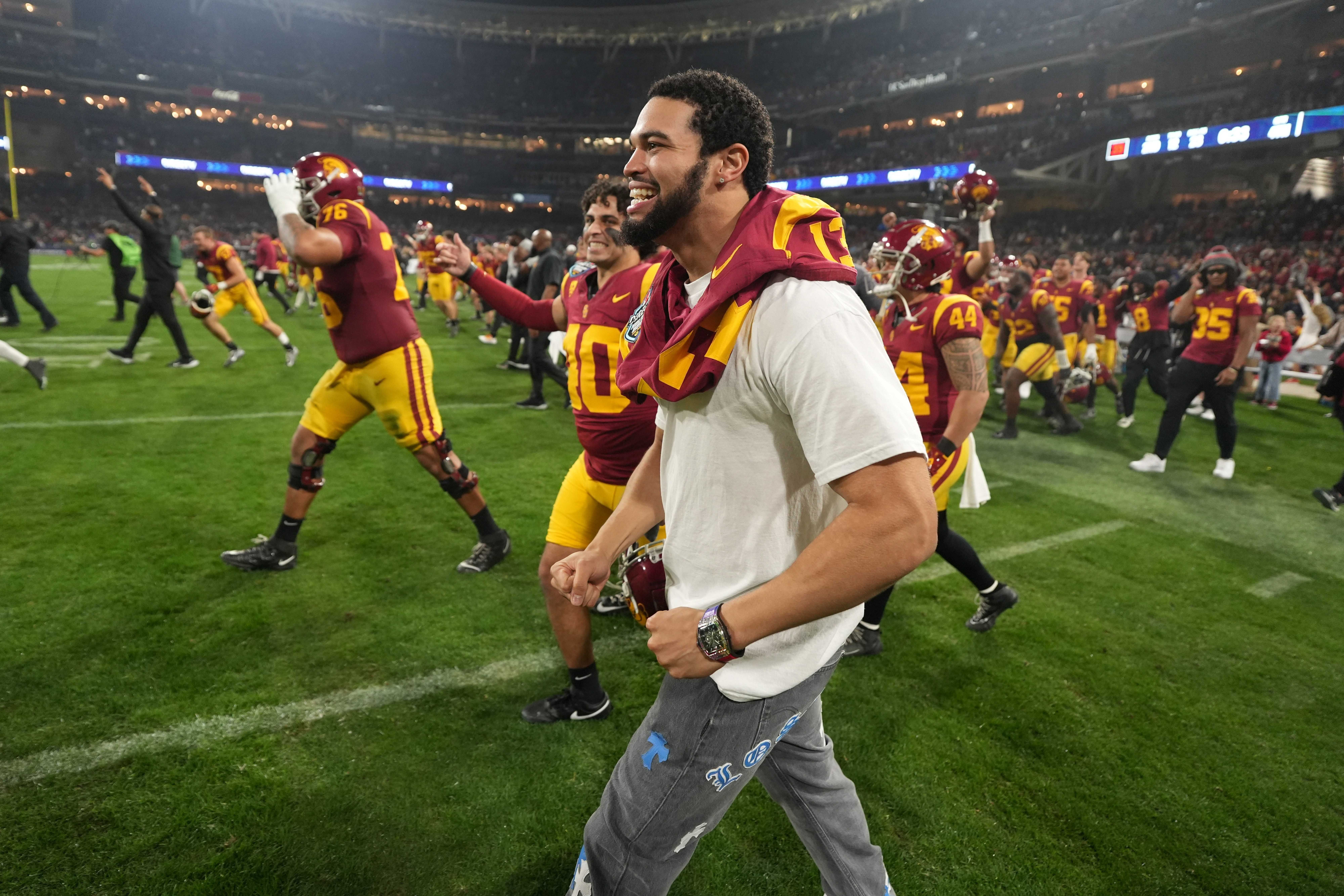 USC Football: Caleb Williams Sat, So Miller Moss Could Shine. The Holiday Bowl Decision That Shaped The Roster 3 NCAA Football: Holiday Bowl-Louisville at Southern California