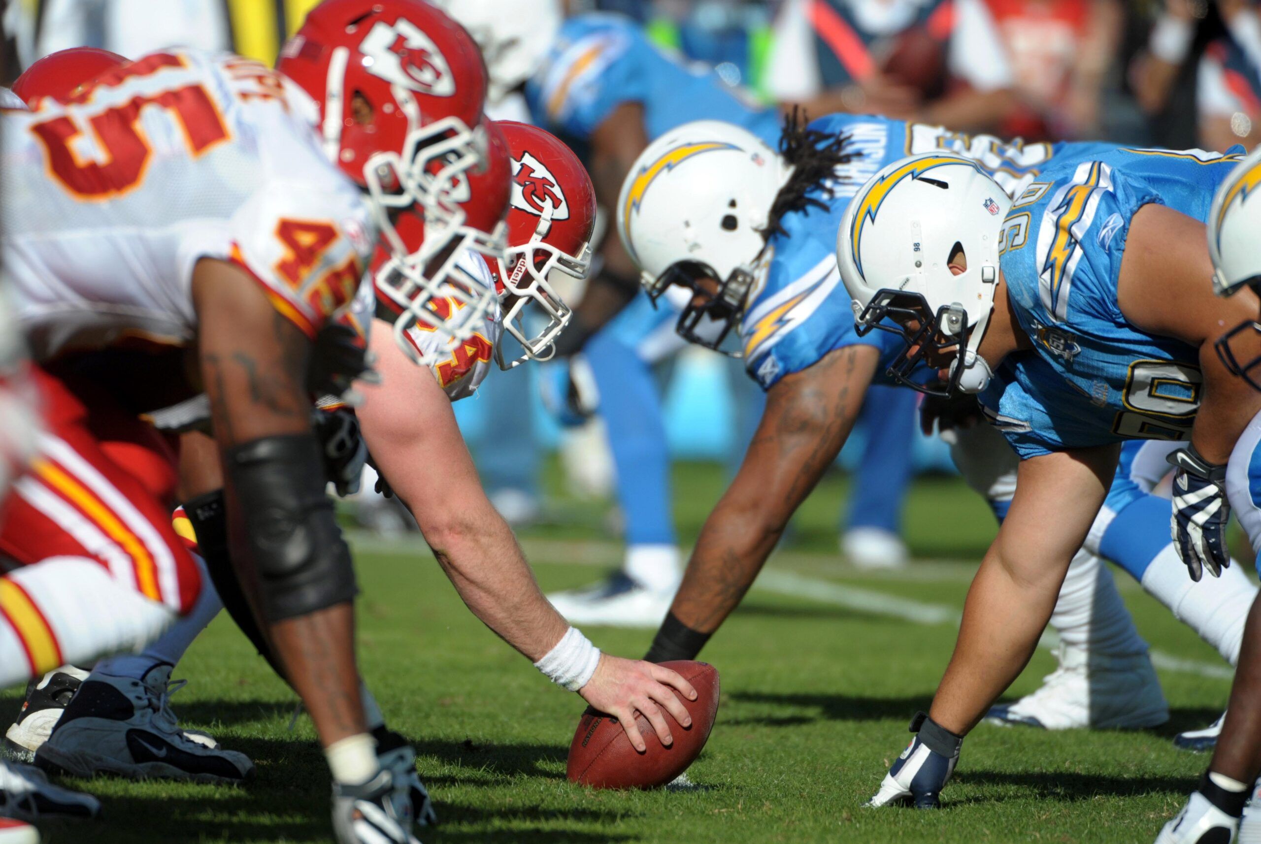 Can the Los Angeles Chargers Upset the Chiefs? Expert Sees Slim Shot at AFC West Crown 5 NFL: Kansas City Chiefs at San Diego Chargers