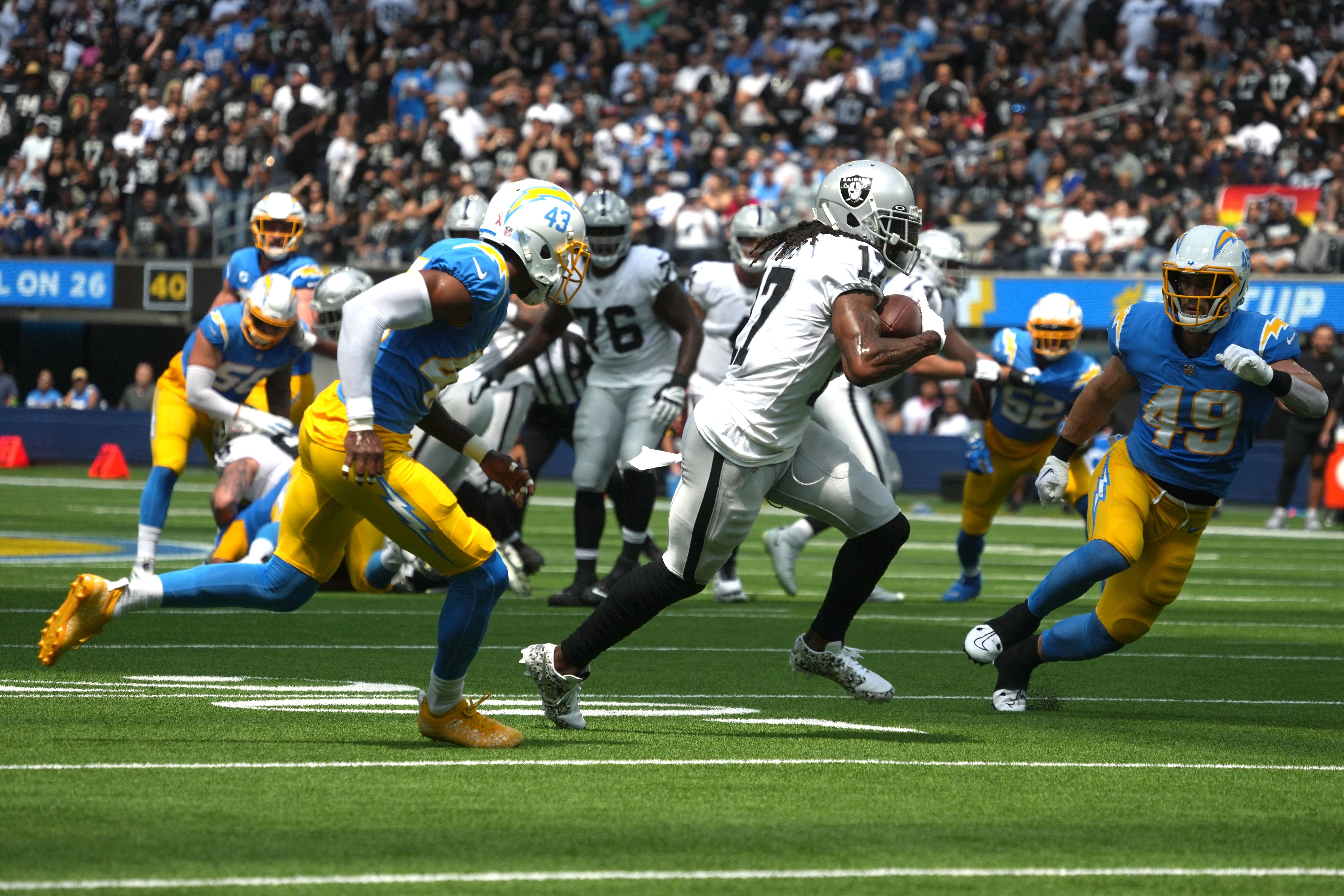 Chargers Social Media Team Goes Too Far, Gives Bulletin Board Material to Top WR 4 NFL: Las Vegas Raiders at Los Angeles Chargers
