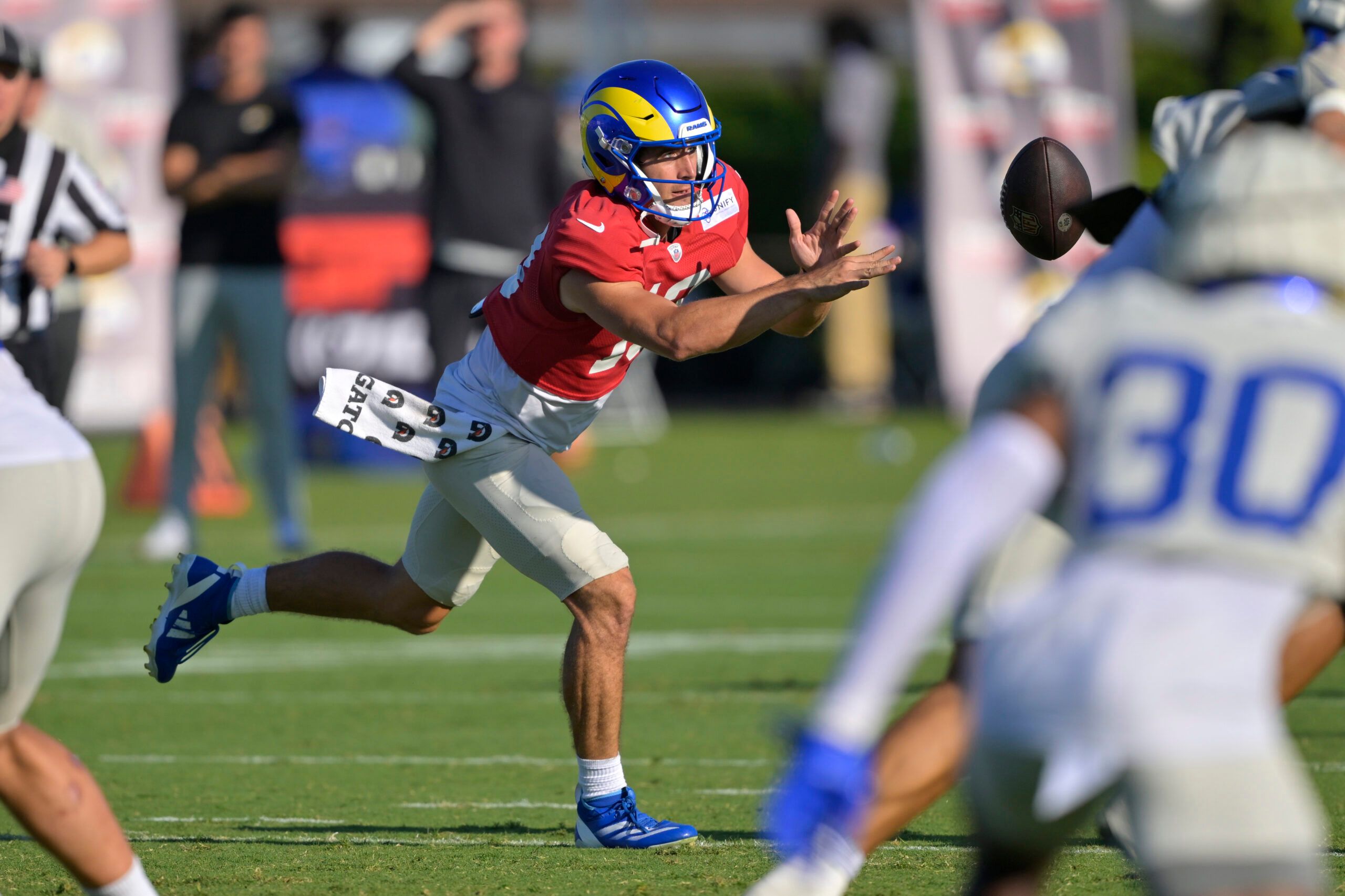 Stetson Bennett Adds Unique Wrinkle To Help Los Angeles Rams Defense Prepare for 2024 4 NFL: Los Angeles Rams Training Camp