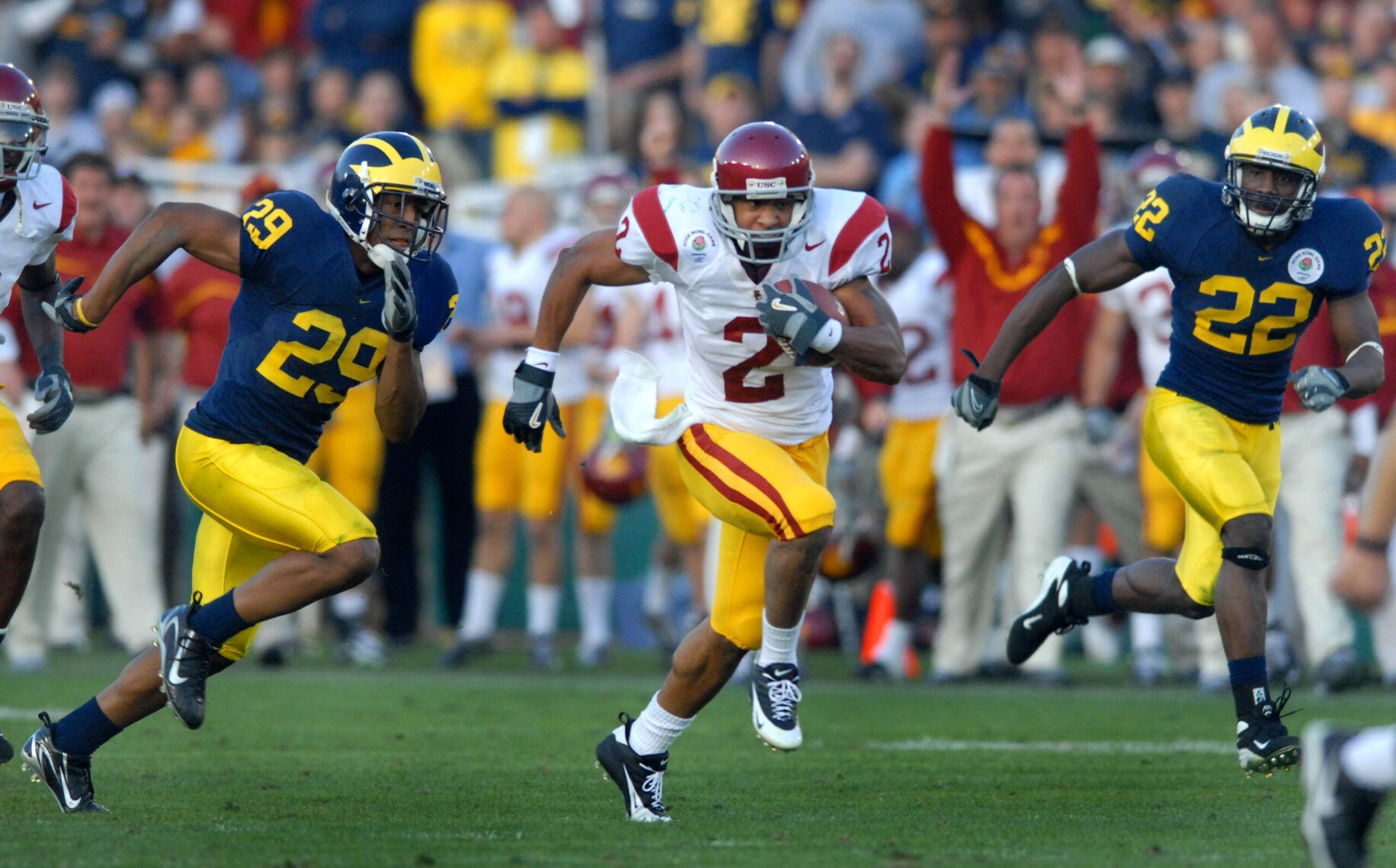 New Preseason AP Poll Puts USC Trojans In The Top 25, Play 4 Teams In Top 15 4 NCAA Football: Rose Bowl: USC Trojans vs. Michigan