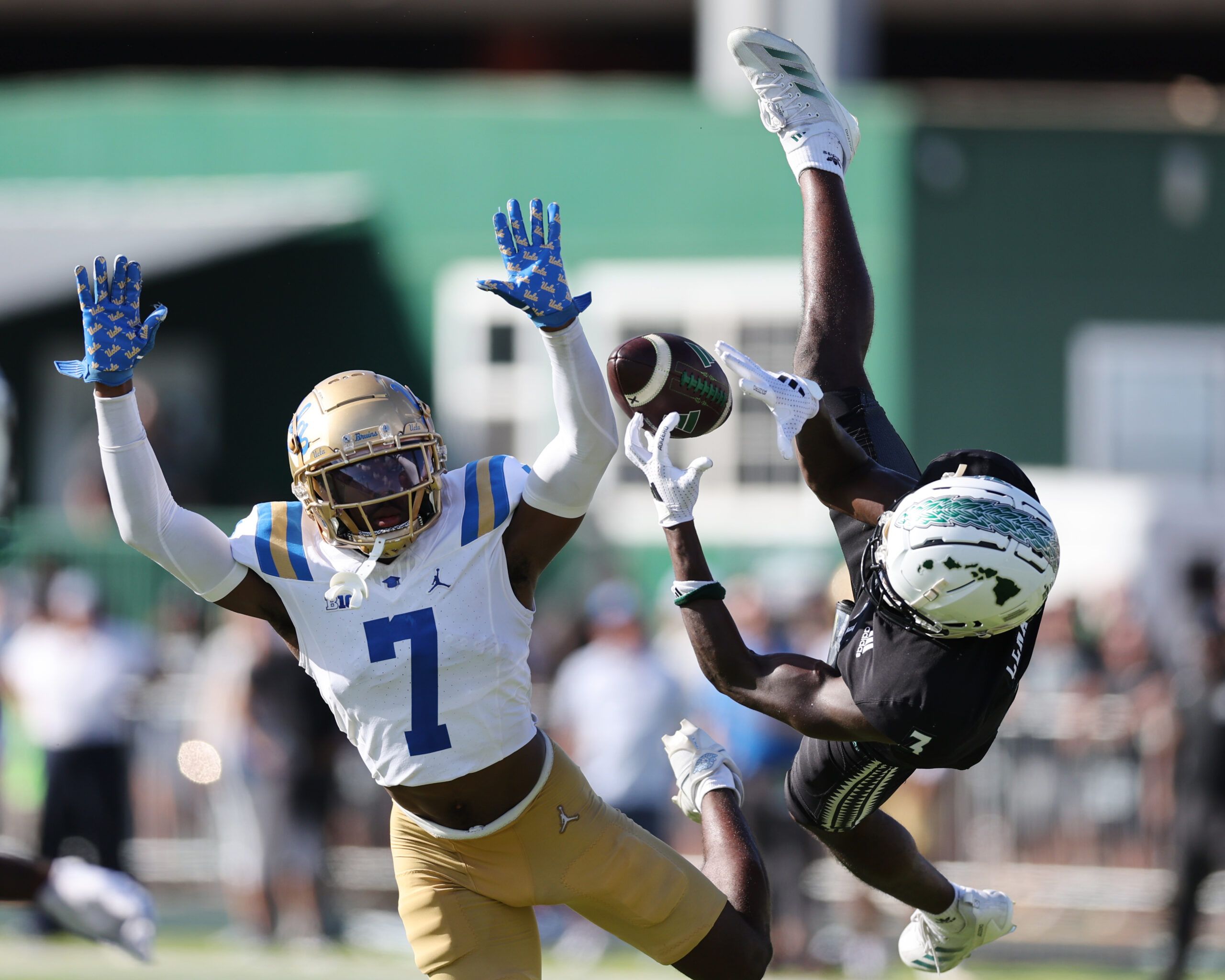 UCLA Football's Unforced Errors Give Indiana Huge Advantage In 1st Half 4 NCAA Football: UCLA at Hawaii