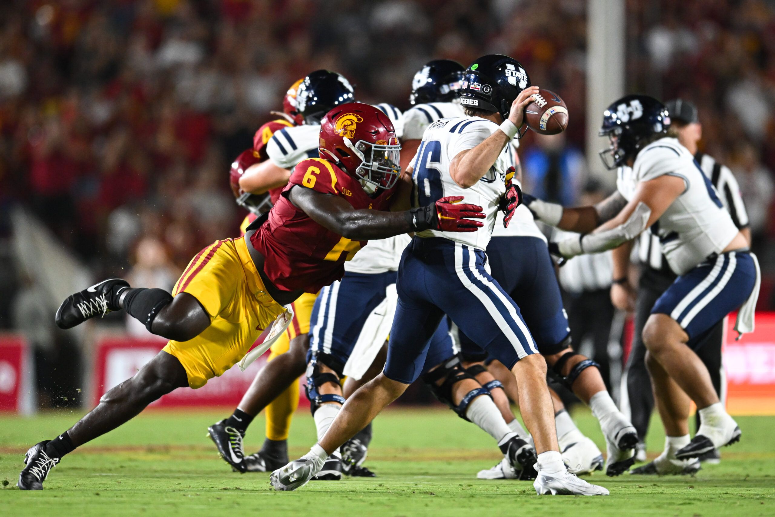 NCAA Football: Utah State at Southern California | USC Football EDGE Anthony Lucas