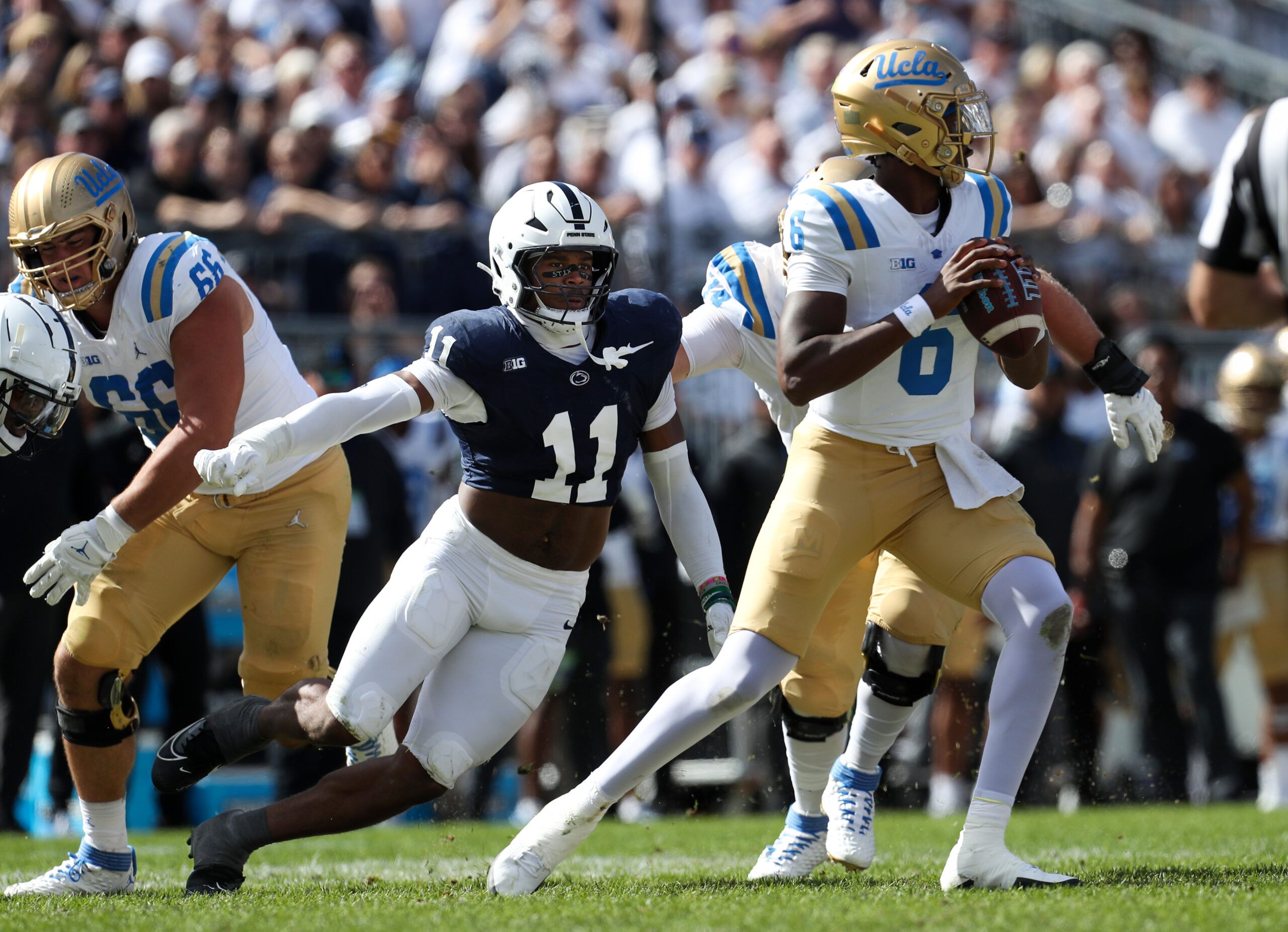 NCAA Football: UCLA Bruins at Penn State | QB Justyn Martin