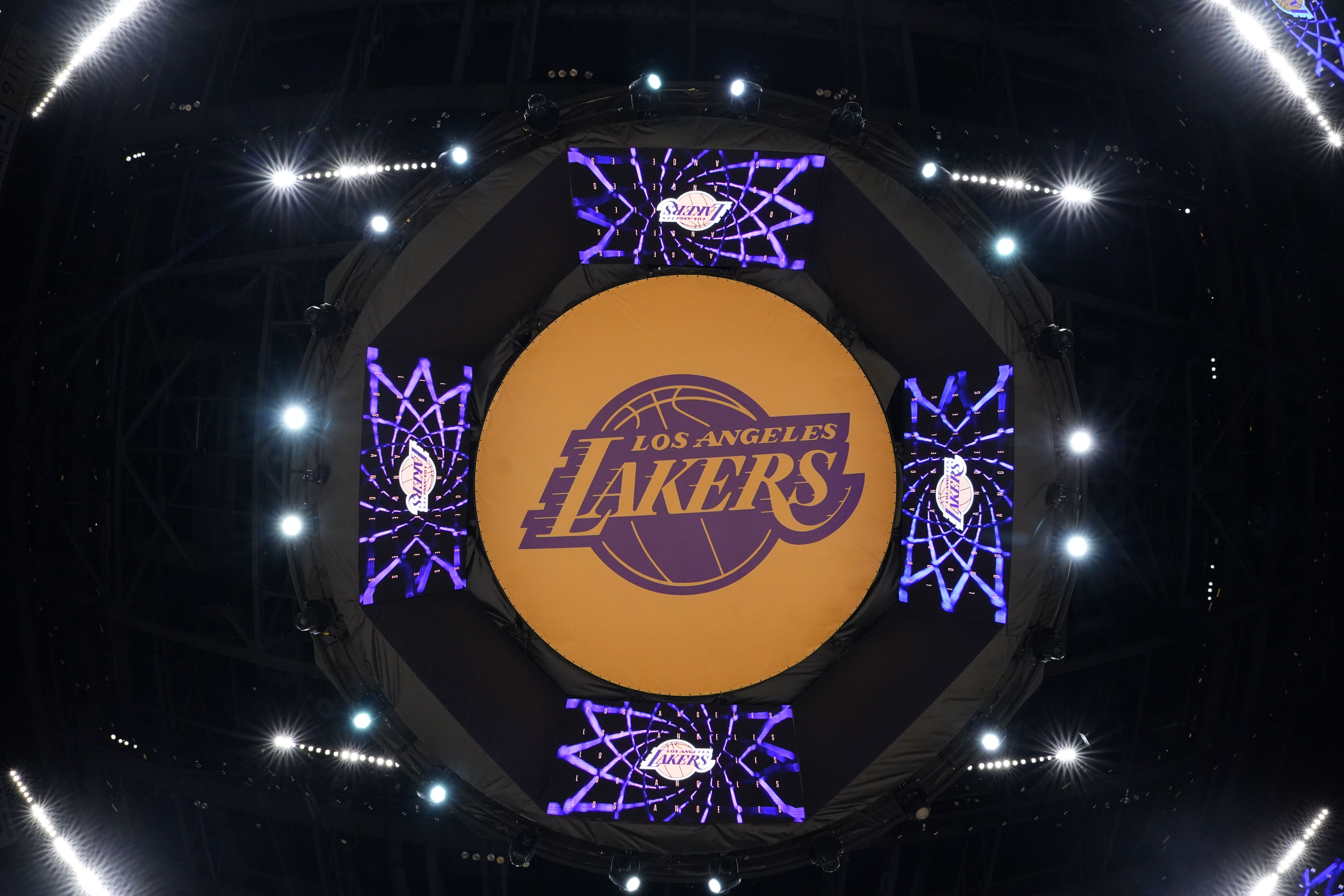 Los Angeles Lakers Rumors Reveal How Team Could Pull Off Jonas Valanciunas Trade 5 NBA: Golden State Warriors at Los Angeles Lakers