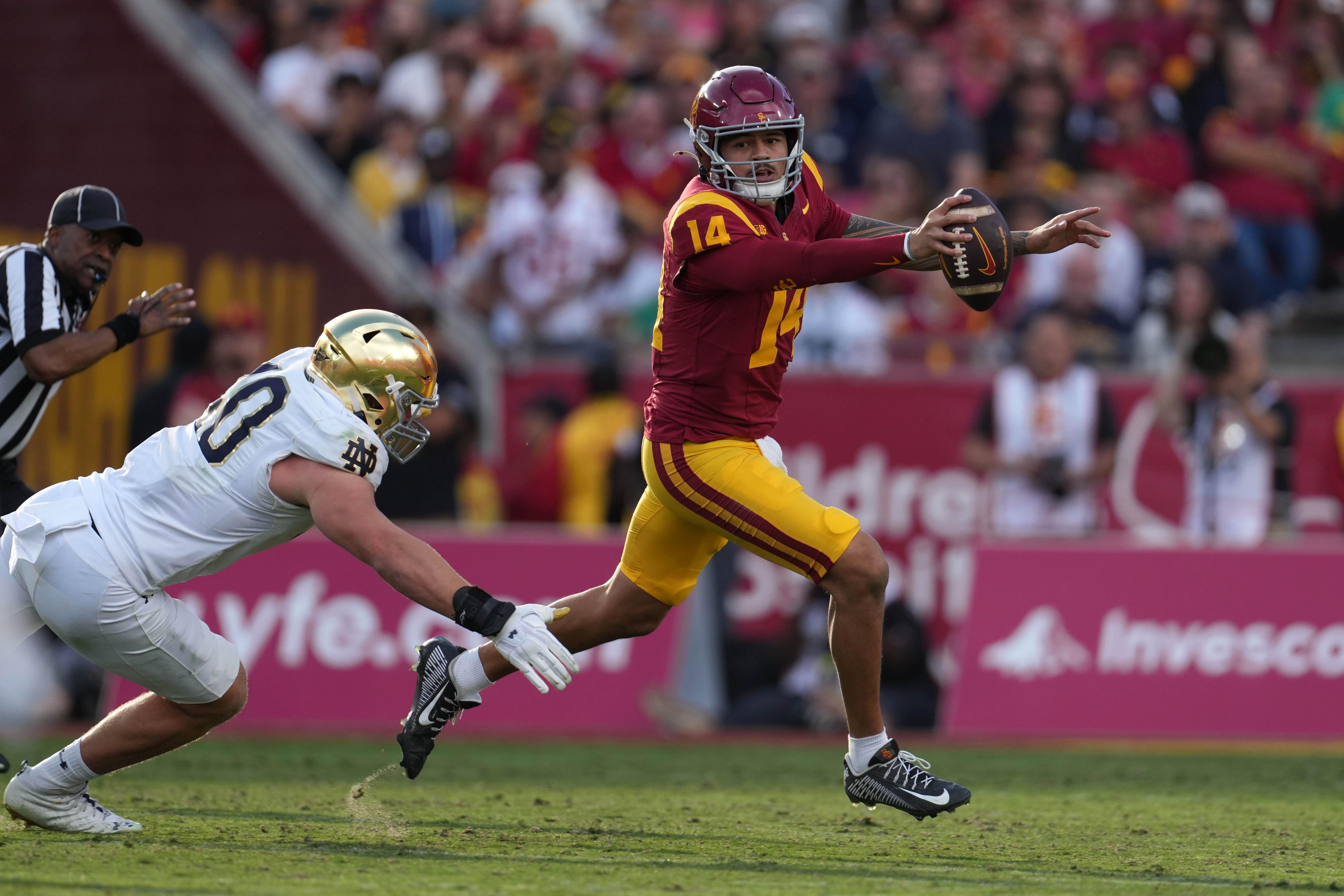 USC Trojans QB Jayden Maiava