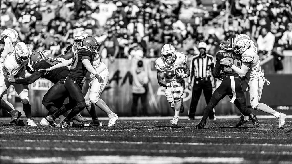Austin Ekeler Hits The Hole During The Chargers Vs Browns Game. Photo Credit: Ty Nowell | Los Angeles Chargers