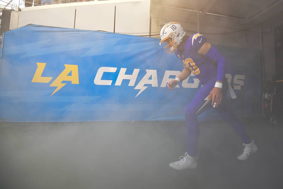 Former Los Angeles Chargers QB Ranks Justin Herbert As 5th Best
