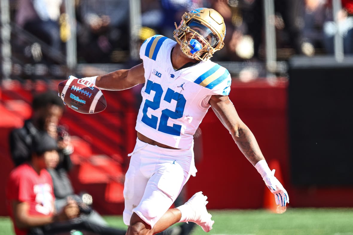 UCLA Bruins Biggest Highlights From Their 3532 Win Over Rutgers LAFB