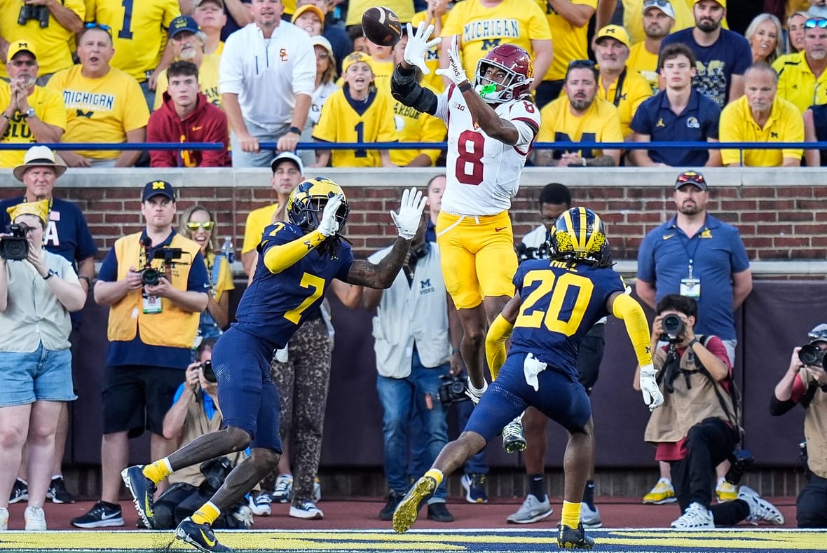 MICHIGAN WOLVERINES VS USC TROJANS visual data 2