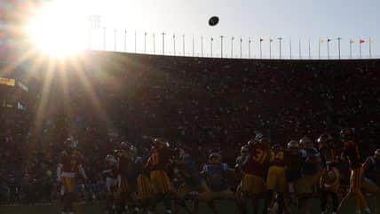 USC Trojans Offer Top Defensive Player In Transfer Portal