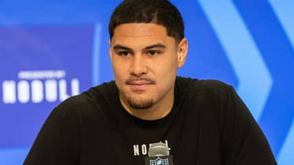 ‘#1 Most Accurate Mock Drafter’ Deals Los Angeles Rams Leading Edge Rusher