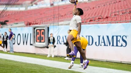 WR or Bust for Los Angeles Chargers? Analyst Predicts 2024 Draft Disaster Without Receiver<br><br>
