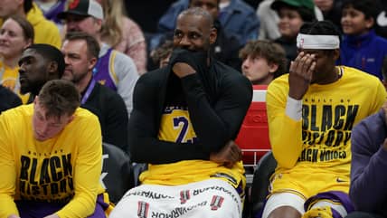 Los Angeles Lakers Share Uncertain LeBron James Return Timeline