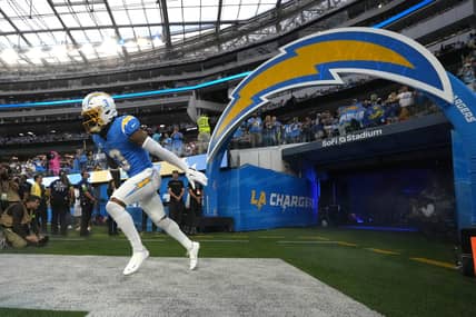 NFL: Chicago Bears at Los Angeles Chargers | Derwin James