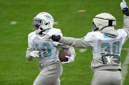 Los Angeles Rams: 2 Pivotal Dolphins Questionable To Play On MNF 3 NFL: Frankfurt Games-Miami Dolphins Practice