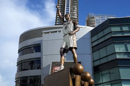 NBA Owner Reveals Kobe Bryant Was Almost Traded From Los Angeles Lakers 8 Statue Of Los Angeles Lakers Legend Kobe Bryant