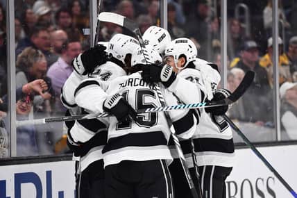 Los Angeles Kings Make History In Their Big 3-1 Home Win 5 NHL: Los Angeles Kings at Boston Bruins