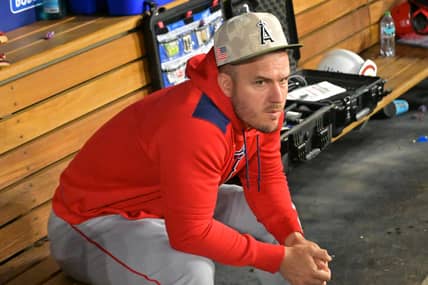 Los Angeles Angels Now At Odds With Mike Trout About Injury Timeline 9 MLB: Los Angeles Angels at Los Angeles Dodgers