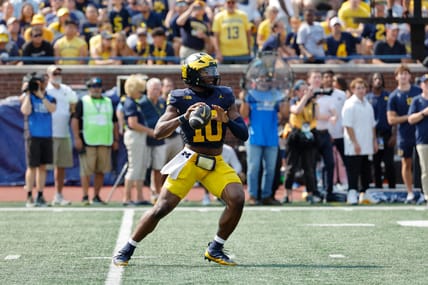 What Should The USC Trojans Expect From Michigan QB Alex Orji? 2 NCAA Football: Arkansas State at Michigan | USC Trojans Will Face QB Alex Orji