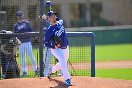 MLB: Los Angeles Dodgers-Workouts