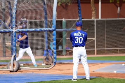 Report: Los Angeles Dodgers And Dave Roberts Agree To Record-Breaking Deal 8 Report: Los Angeles Dodgers And Dave Roberts Agree To Record Breaking Deal