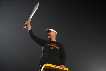 USC Trojans Eyeing California's Top 2027 Prospect: Honor Fa'alave Johnson's Recruitment Update