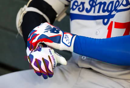 Los Angeles Dodgers Veteran Steals the Spotlight While Lineup Struggles 3 MLB: Los Angeles Dodgers at Arizona Diamondbacks