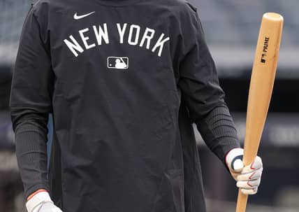 Los Angeles Dodgers' 3B Shares Results Of Torpedo Bat Test 2 MLB: Arizona Diamondbacks at New York Yankees
