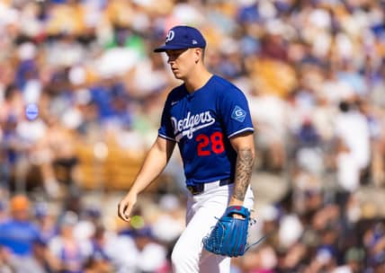 Los Angeles Dodgers Share Latest Update On Frightening Injury Scare 8 MLB: Chicago Cubs at Los Angeles Dodgers