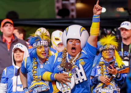 Los Angeles Chargers Rookie Singles Out New Teammate: "Dominant Duo" 3 Syndication: Green Bay Press-Gazette