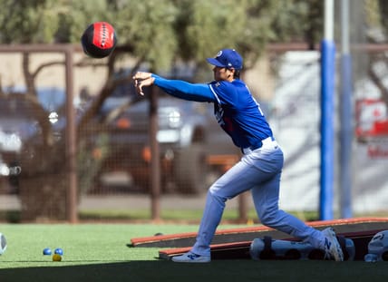 Los Angeles Dodgers Continue To Limit Ohtani While Rehab Drags On 6 MLB: Spring Training-Los Angeles Dodgers-Workouts