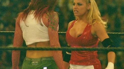 Trish vs Lita