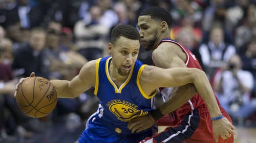 Steph Curry of the Warriors at Wizards. Photo Credit: Wikimedia Commons