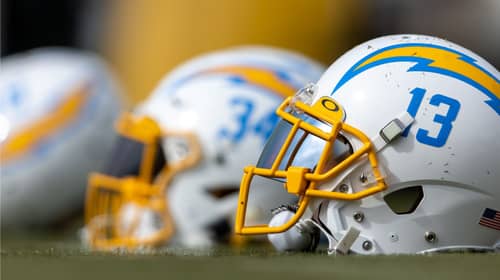 Chargers X-Factors Vs. Eagles 3 Helmets1