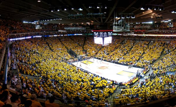 Golden State Warriors Support Staff Takes A Toll 2 Golden State Warriors Oracle Arena