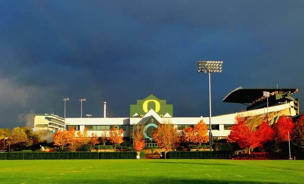 Troy Dye Leads Oregon Defense In Civil War Win 2 Ducks Football