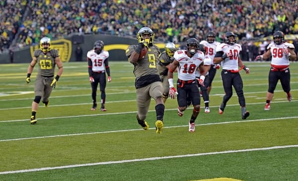 Troy Dye Continues To Impress For The Oregon Defense 2 Ducks Football