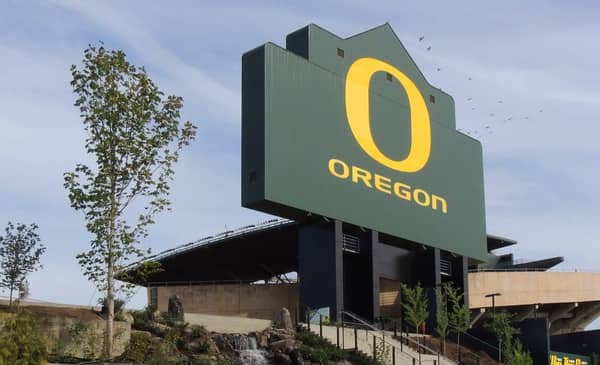 Justin Herbert And The Ducks Prepare For Civil War 2 Oregon Football