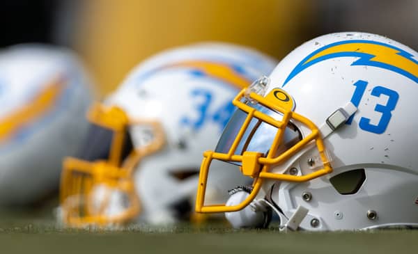 Chargers X-Factors Vs. Eagles 2 Helmets1