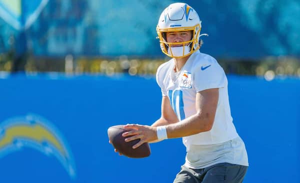 Los Angeles Chargers Quarterback Justin Herbert Practicing Before Week 10 Matchup With The Minnesota Vikings. Photo Credit: Ty Nowell | LA Chargers