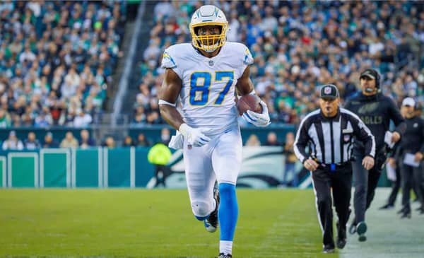 Fantasy Football 2021: Week 10 He's HOT Play Him...He's NOT Ghost Him 2 Los Angeles Chargers Tight End Jared Cook. Photo Credit: Ty Nowell | LA Chargers