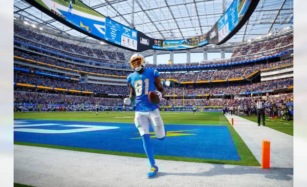 Should The Los Angeles Chargers Bring Back Mike Williams? 2 Williams 1