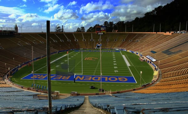 Cal Memorial Stadium. Photo Credit: John Morgan | Under Creative Commons License