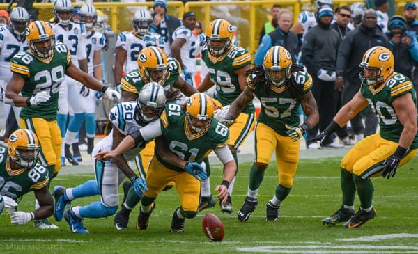 Green Bay Packers vs Carolina Panthers. Photo Credit: Mike Morbeck | Under Creative Commons License