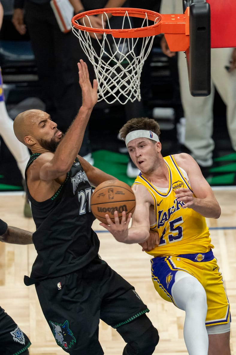 NBA: Los Angeles Lakers at Minnesota Timberwolves
