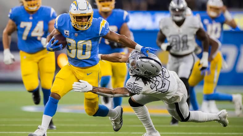 Chargers X-Factors For Week One Matchup Against The Raiders 2 Ekeler