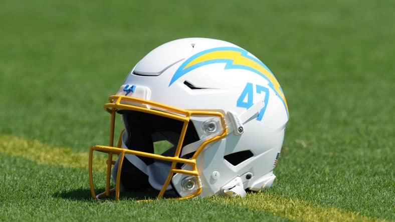 Los Angeles Chargers Star Says '99%' Chance He'll Be Forced To Medically Retire This Spring 2 Los Angeles Chargers