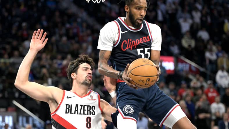 Los Angeles Clippers Still Searching For 1st Win In $2 Billion Home Arena 2 NBA: Portland Trail Blazers at Los Angeles Clippers