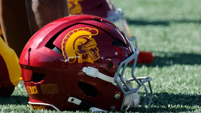 USC Trojans Priority Recruit Sets Commitment Date, Down To 5 Schools 12 USC Trojans Priority Recruit Sets Commitment Date, Down To 5 Schools | Brandon Arrington